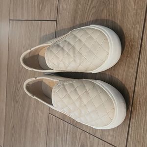 Guess GGoak slip on shoes